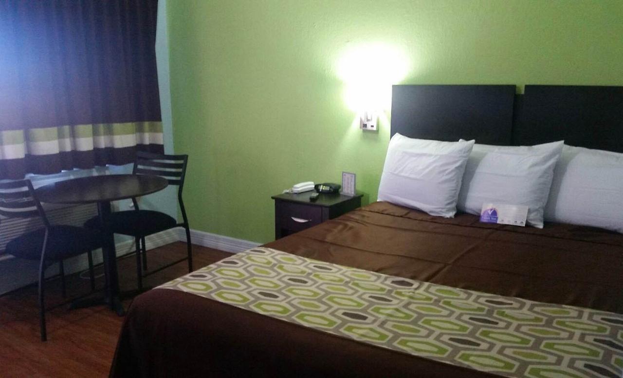 Americas Best Value Inn And Suites Groves Exterior foto